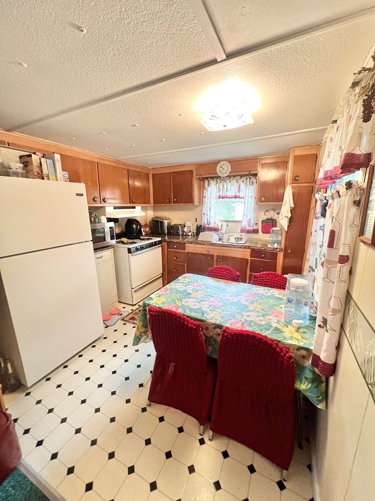 91 Flat Top Loop Austin, PA 16720 - Photo 2 of 15 Gallery Image 2