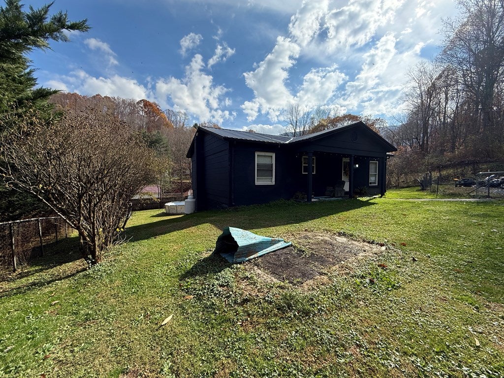 184 Varney Street Cedar Bluff, VA 24609 - Photo 23 of 30 Gallery Image 23