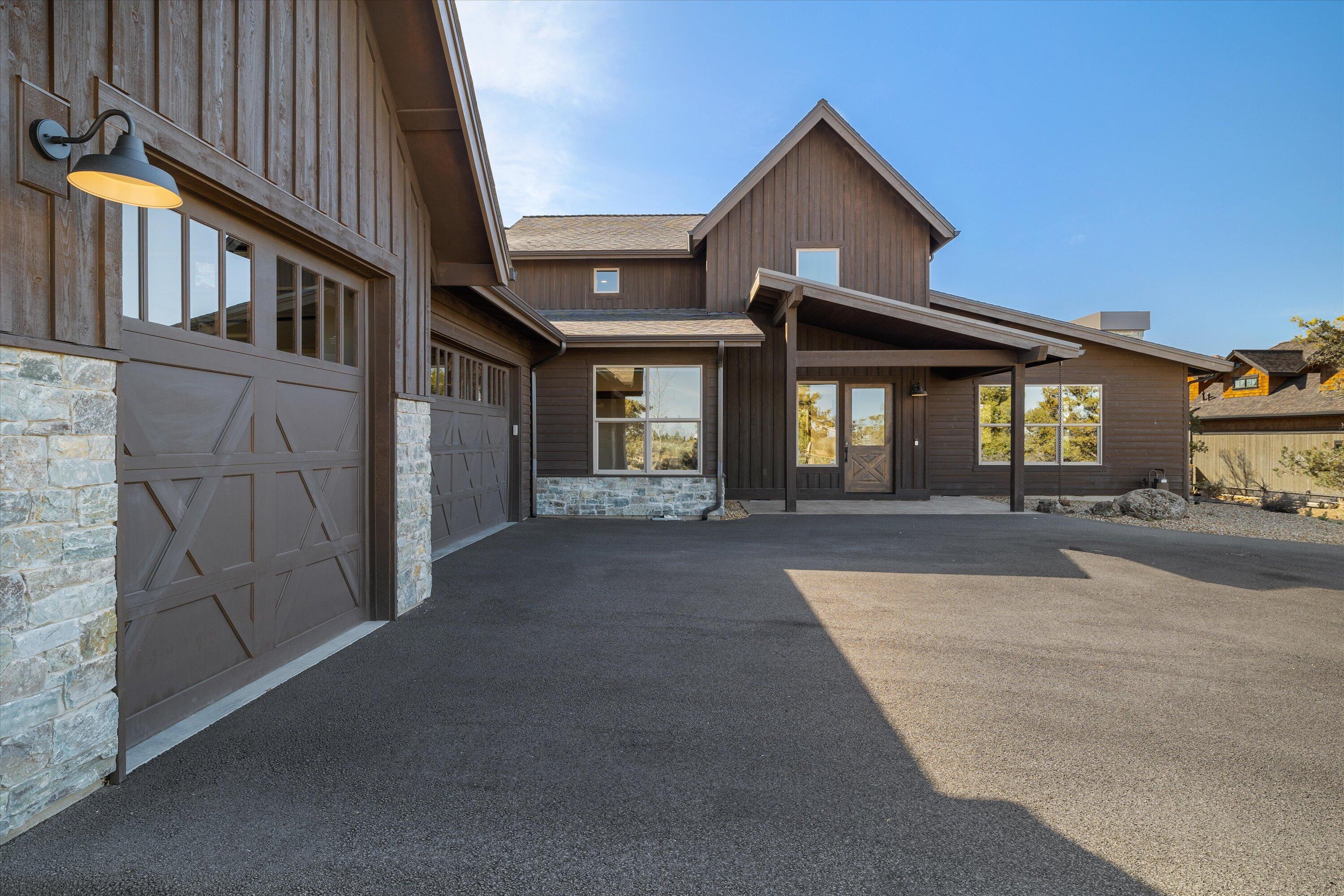 15687 Southwest Brasada Rnch Road Powell Butte, OR 97753 - Photo 5 of 73 02-1628_230425_JILLROSELL
