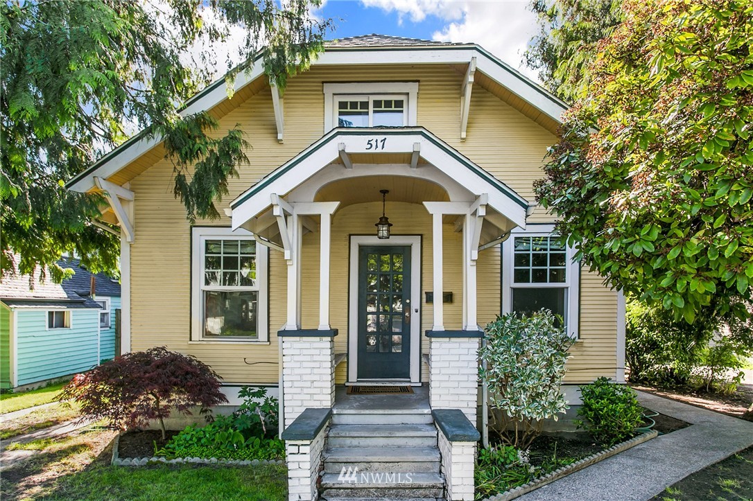 517 Wells Avenue South Renton, WA 98057 - Photo 1 of 20 Gallery Image 1