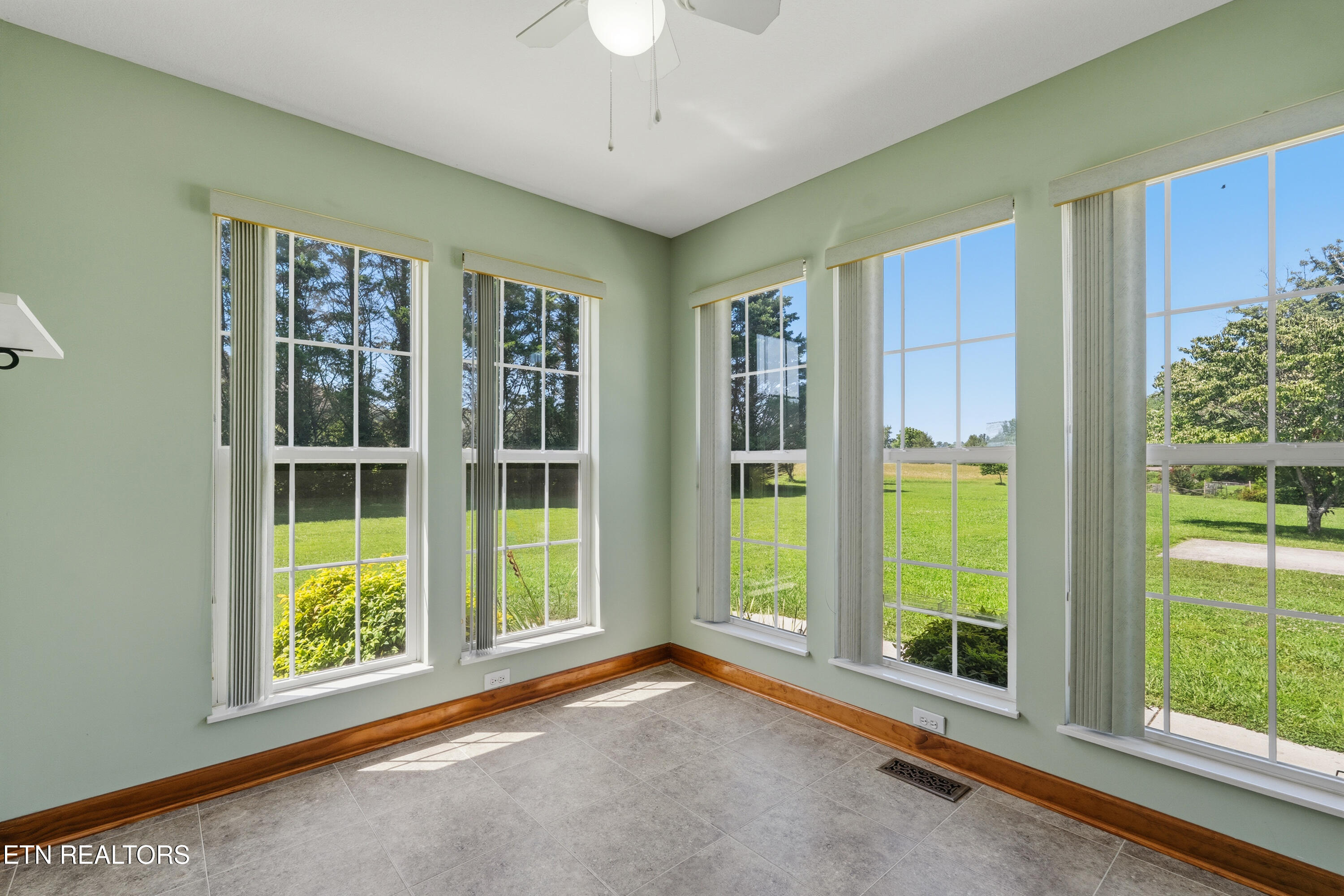 865 River Road Kingston, TN 37763 - Photo 25 of 49 DSC03663