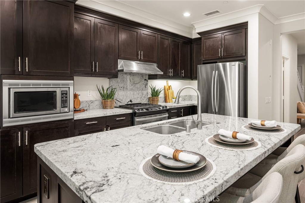 24 Wheatberry Irvine, CA 92618 - Photo 10 of 29