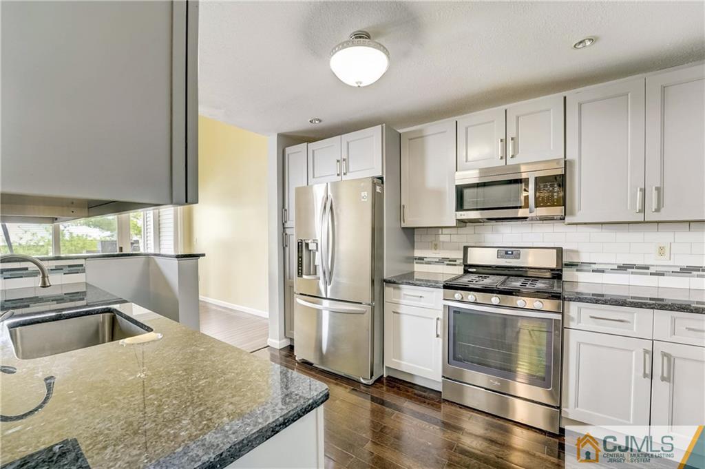 434 Edpas Road New Brunswick, NJ 08901 - Photo 14 of 41