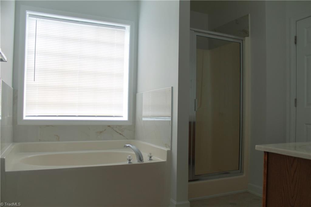 2320 Scouting Court High Point, NC 27265 - Photo 27 of 38