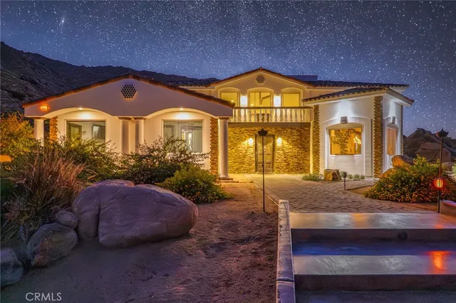 a view of a house with a tub