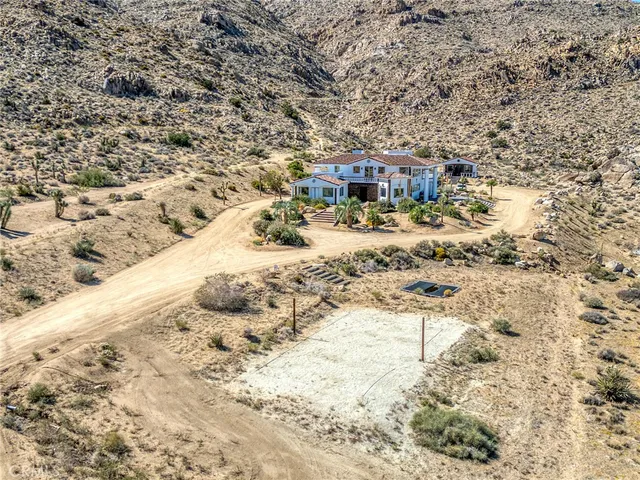 $1,900,000 | 8022 Wesley Road, Joshua Tree, CA 92252