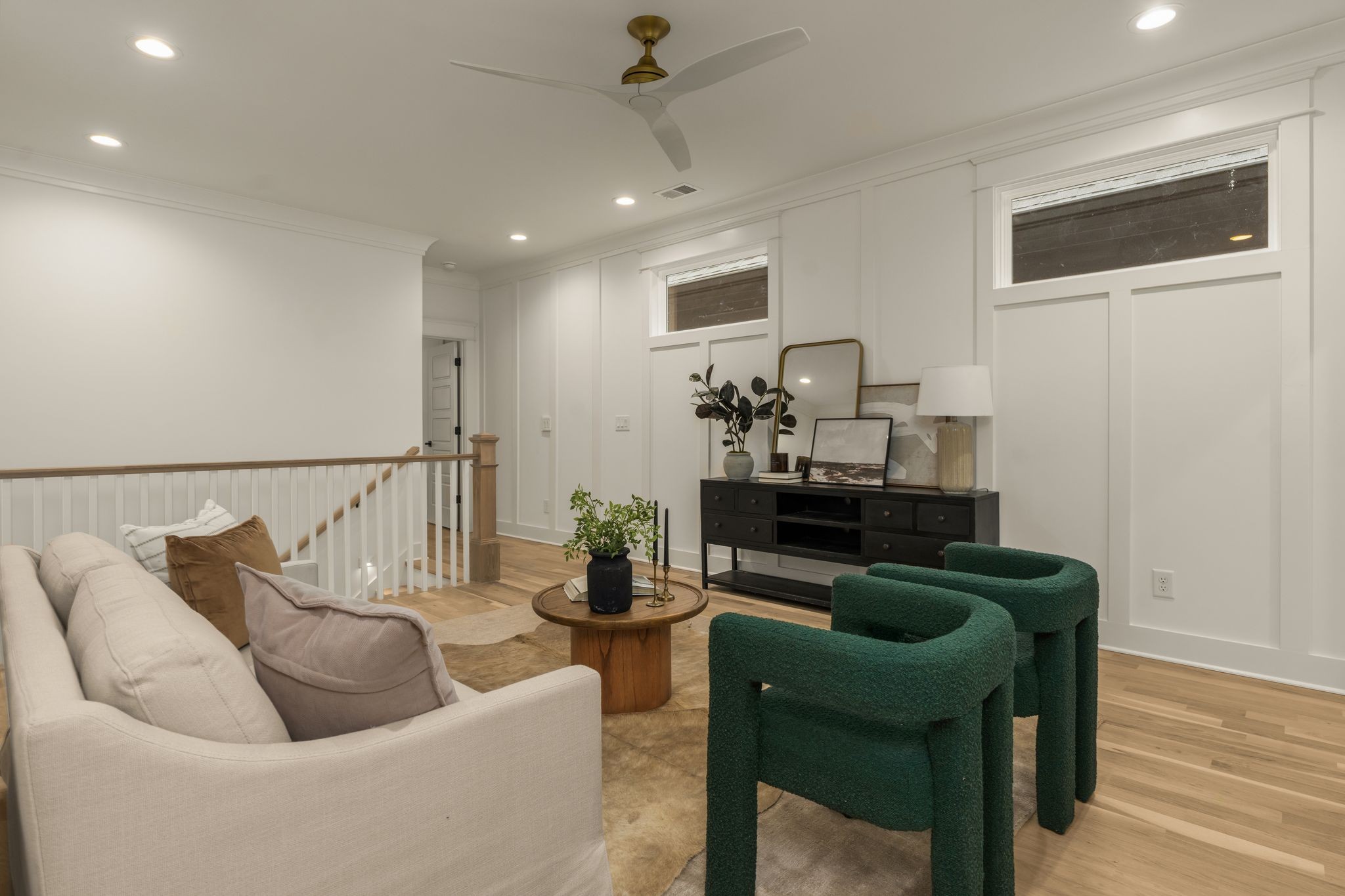 2512 Sheridan Road Nashville, TN 37206 - Photo 27 of 45 a living room with furniture and a wooden floor