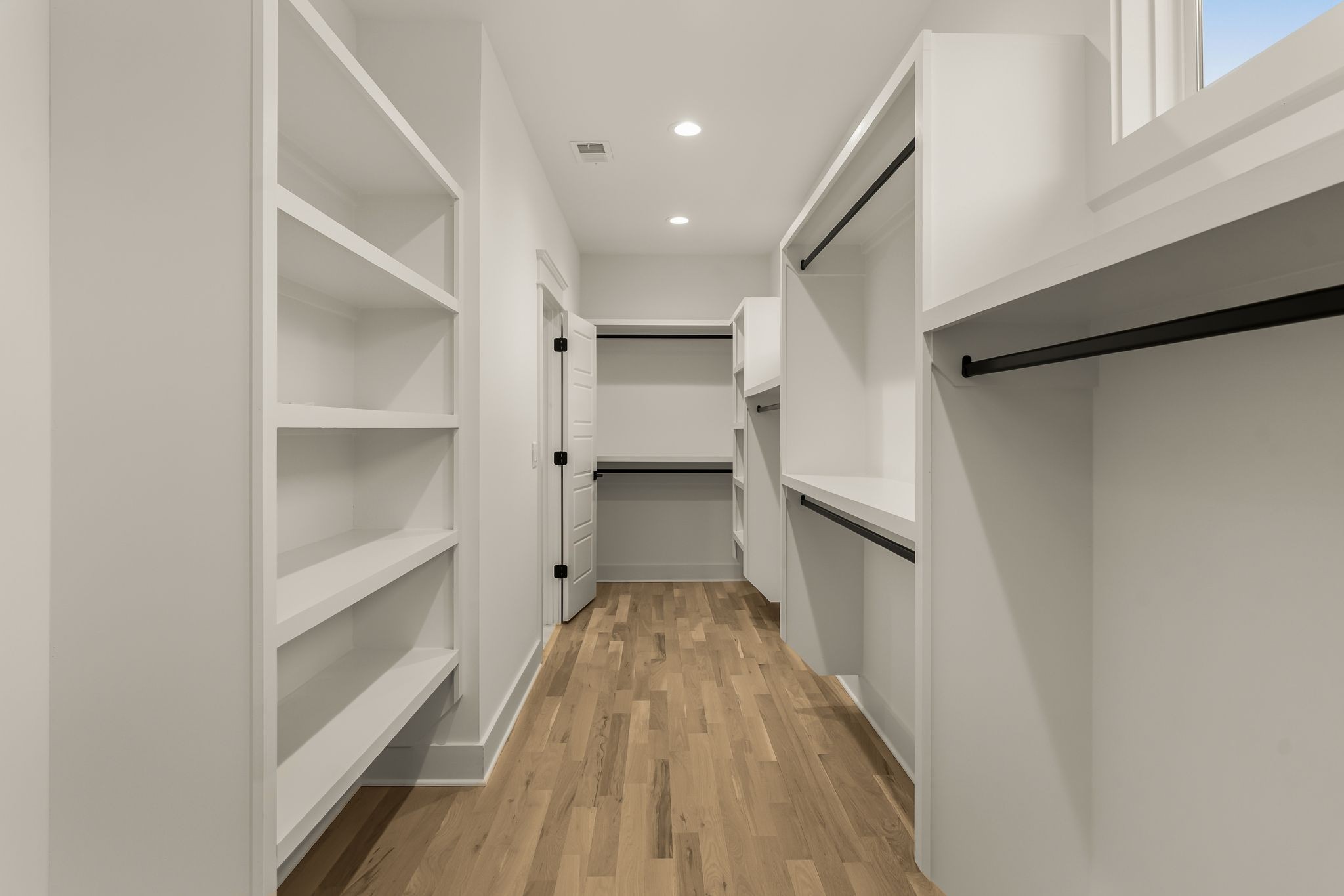 2512 Sheridan Road Nashville, TN 37206 - Photo 38 of 45 a view of a hallway with wooden floor and staircase