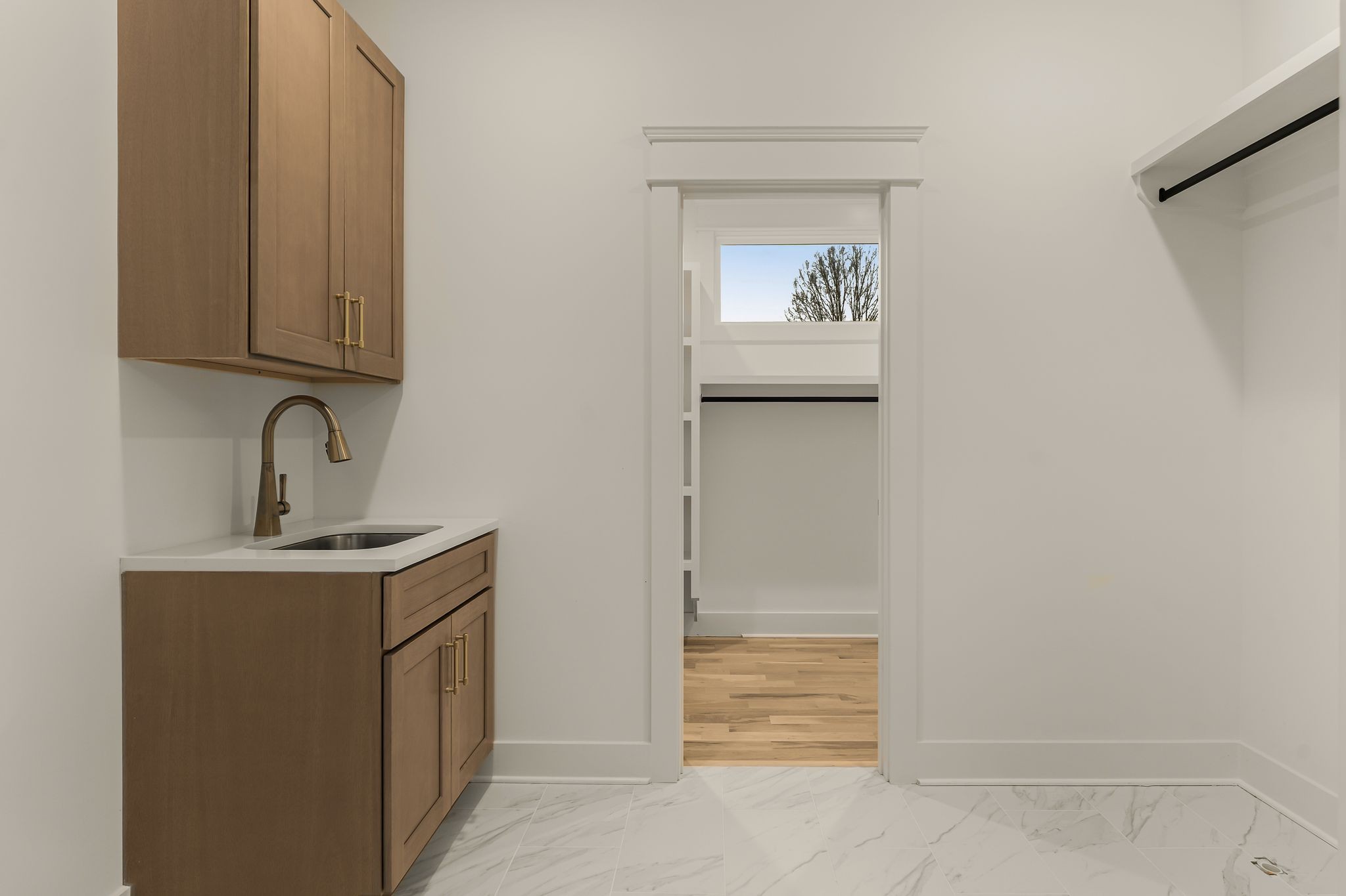 2512 Sheridan Road Nashville, TN 37206 - Photo 39 of 45 a bathroom with a sink a mirror and vanity