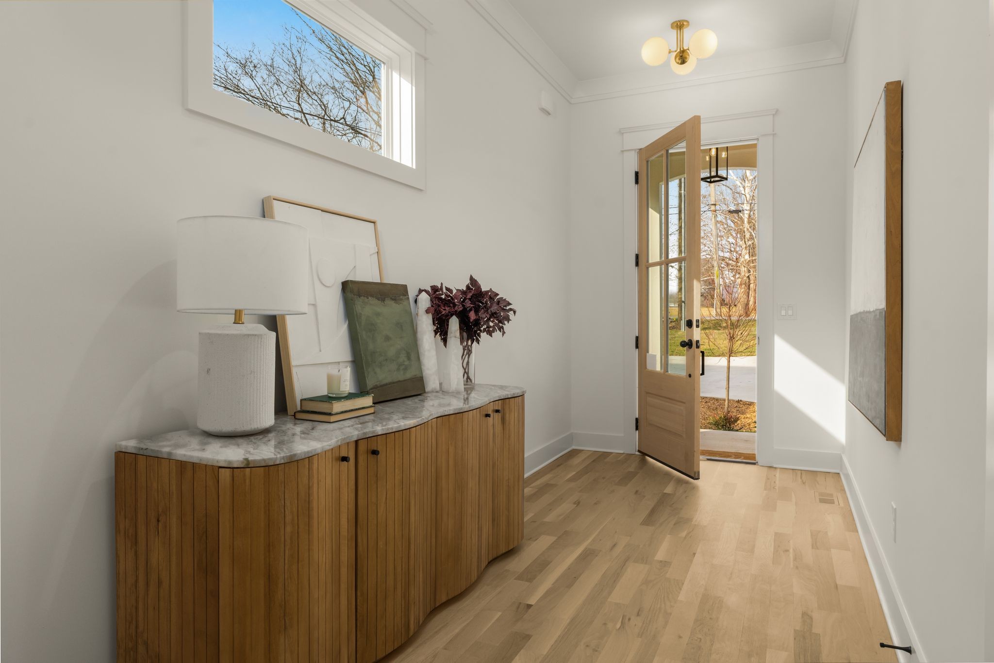 2512 Sheridan Road Nashville, TN 37206 - Photo 5 of 45 a view of kitchen with furniture and wooden floor