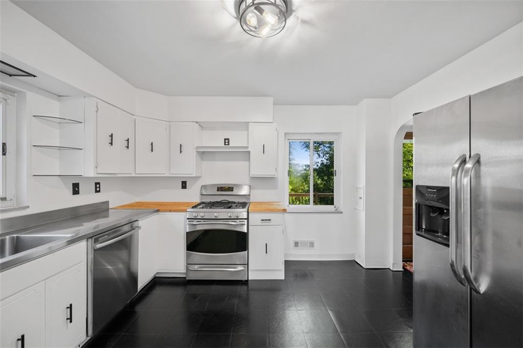 7604 Tyler Road Verona, PA 15147 - Photo 14 of 39 Gallery Image 14