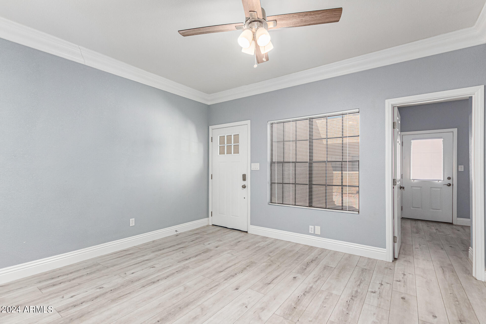 1126 West Elliot Road, Unit 1002 Chandler, AZ 85224 - Photo 2 of 35 Entry & Living Area