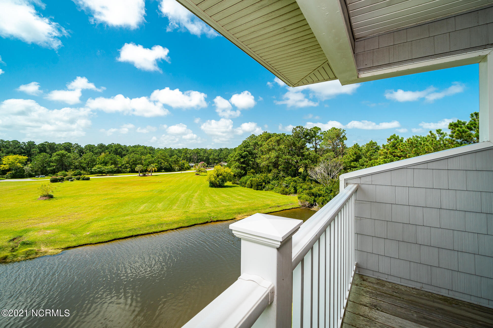 800 Country Club Road, Unit 30 Morehead City, NC 28557 - Photo 30 of 55 Porch views
