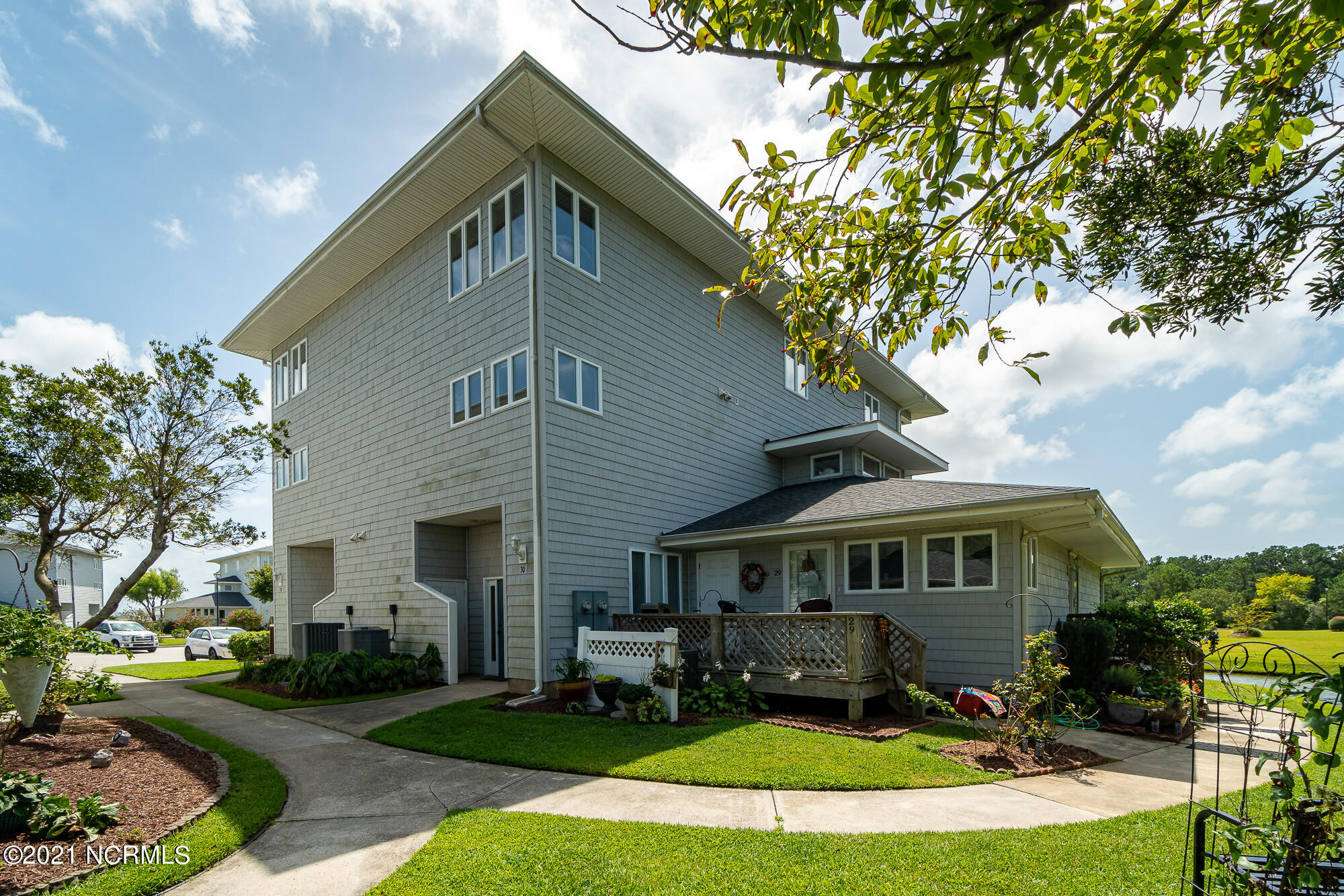 800 Country Club Road, Unit 30 Morehead City, NC 28557 - Photo 39 of 55 Haystacks unit 30
