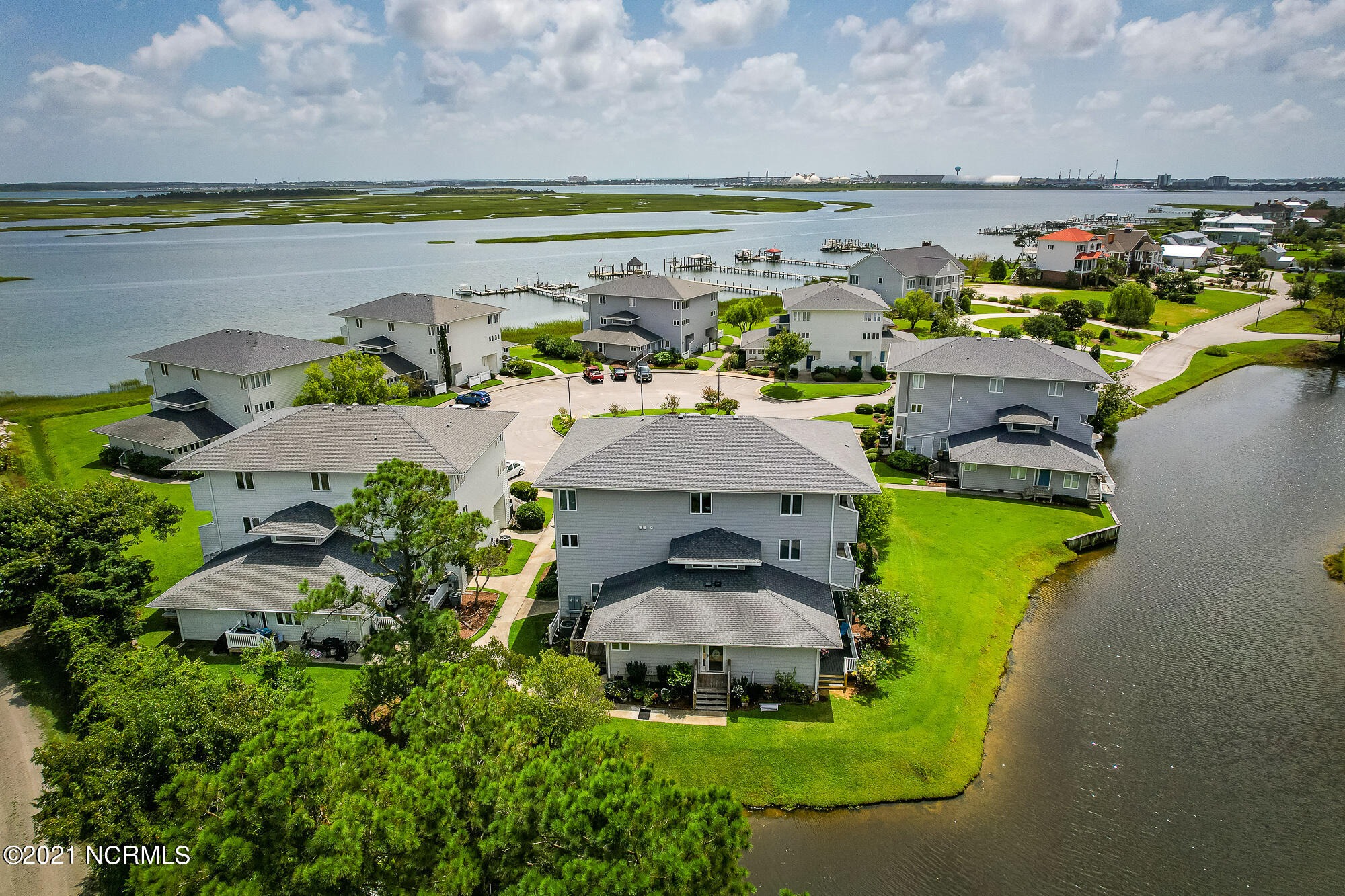 800 Country Club Road, Unit 30 Morehead City, NC 28557 - Photo 47 of 55 Haystacks condo