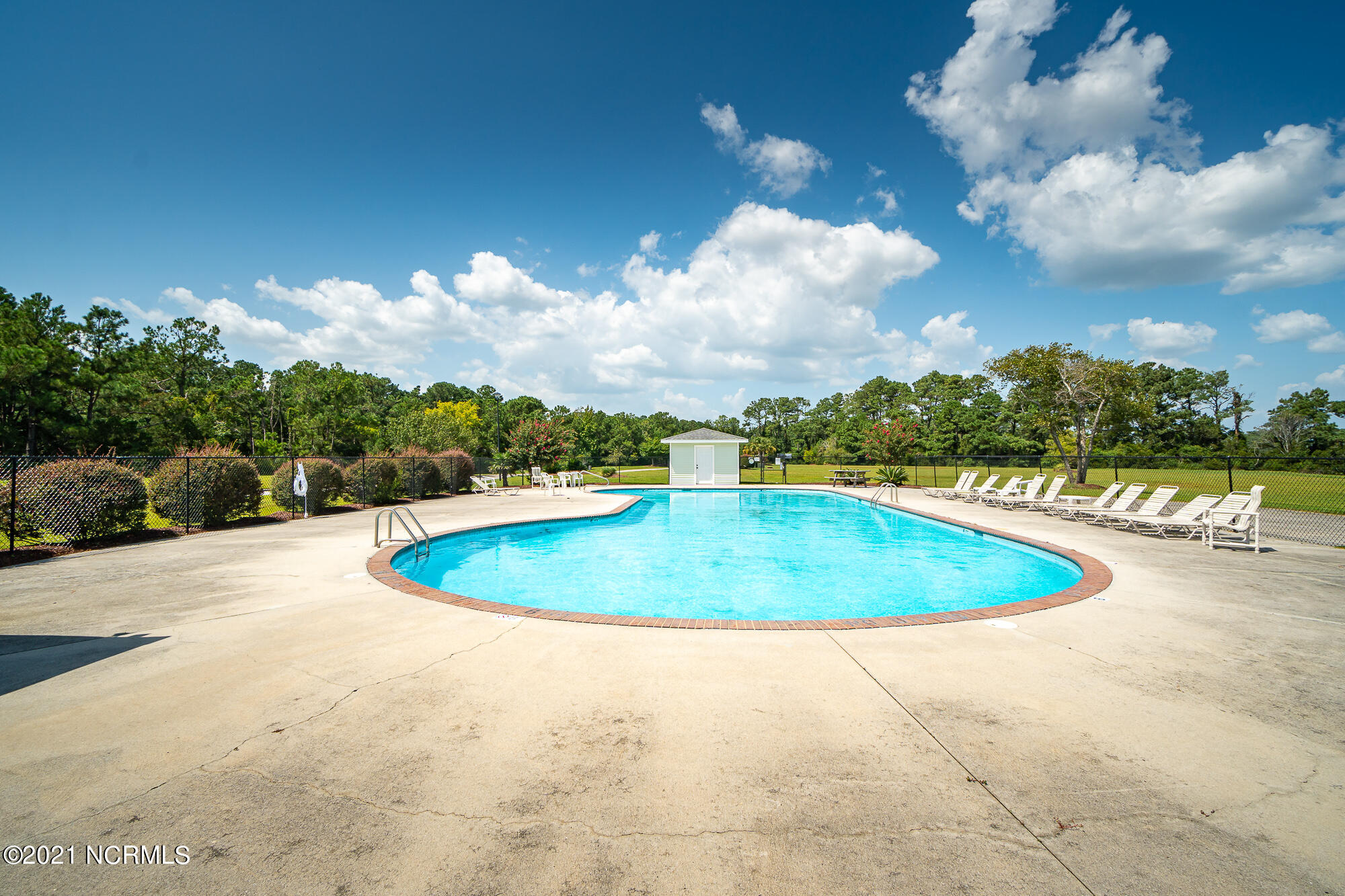 800 Country Club Road, Unit 30 Morehead City, NC 28557 - Photo 53 of 55 Community pool