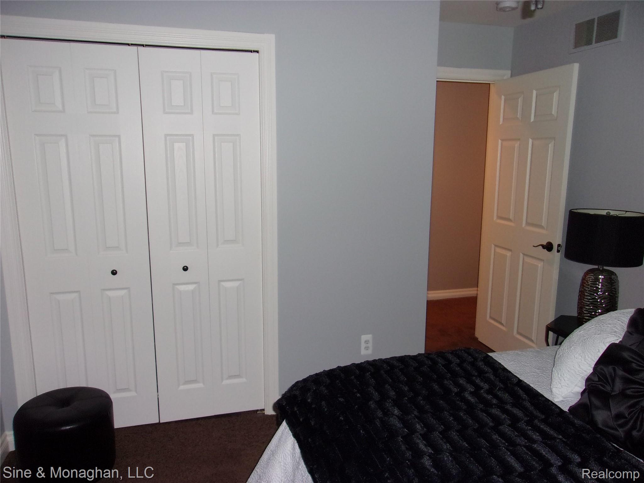 9563 Amy Road Algonac, MI 48001 - Photo 20 of 30 100_0477.JPG