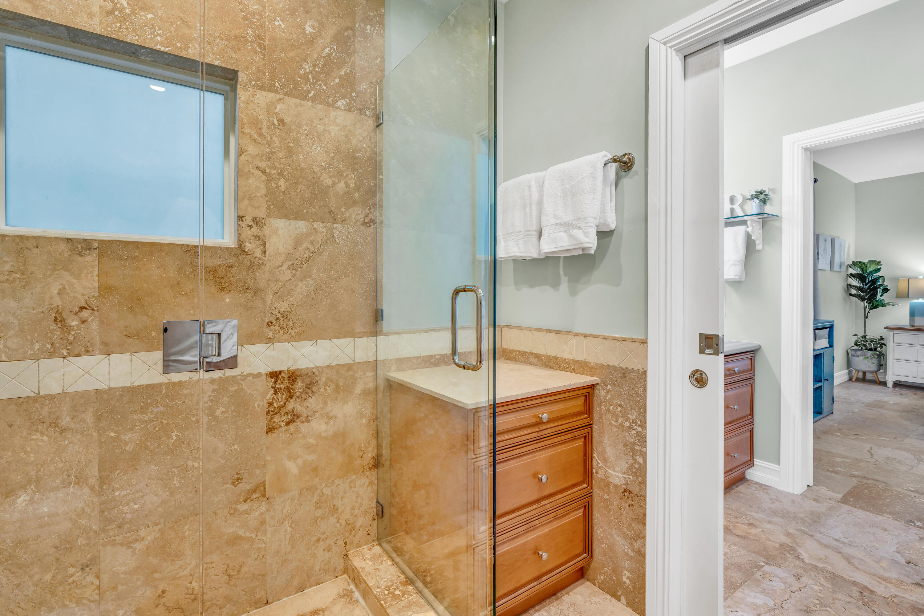 33 Blue Runner Street Key Largo, FL 33037 - Photo 26 of 60 a bathroom with a sink and mirror