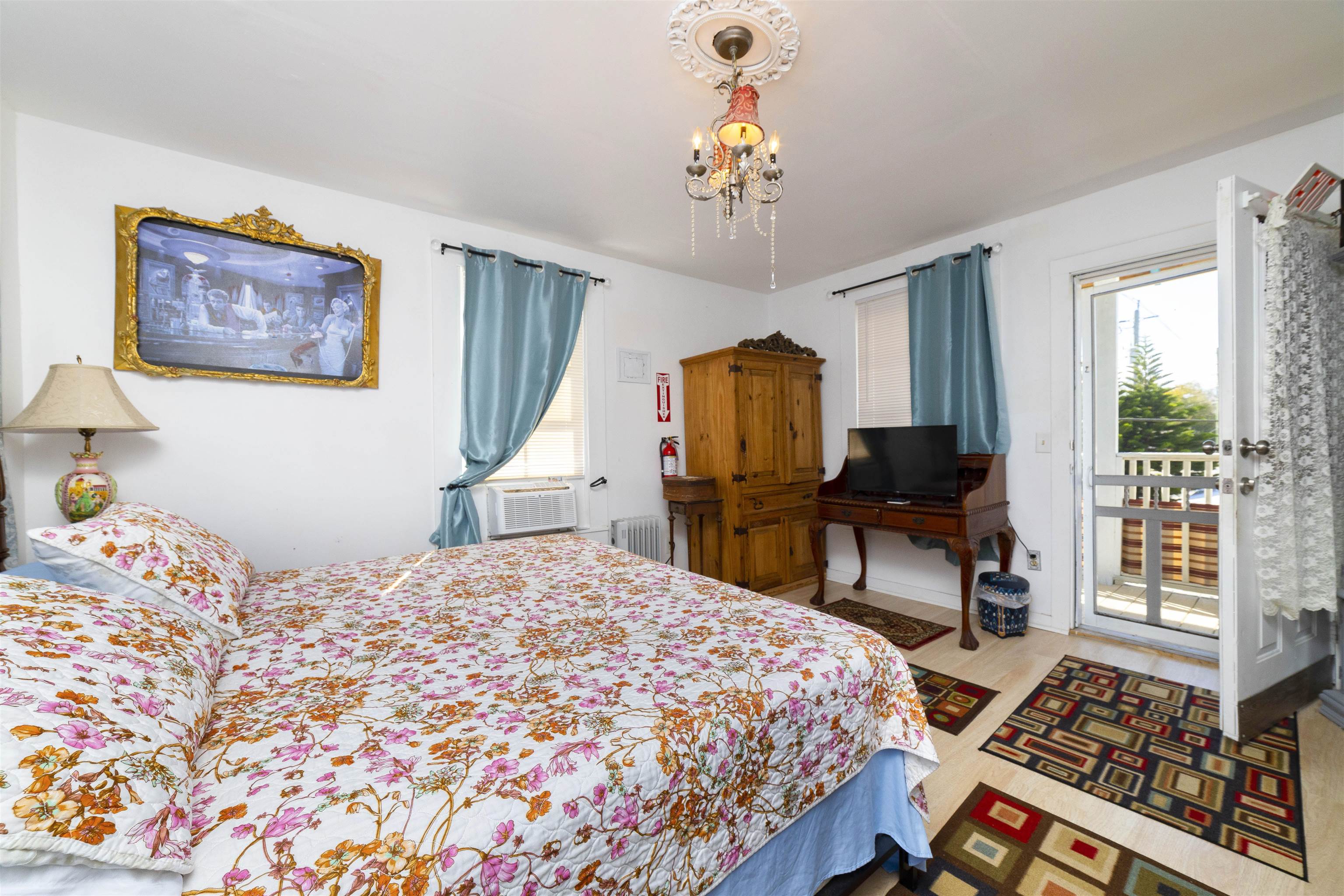 77 Oneida Street St. Augustine, FL 32084 - Photo 11 of 26 a bedroom with bed and a window