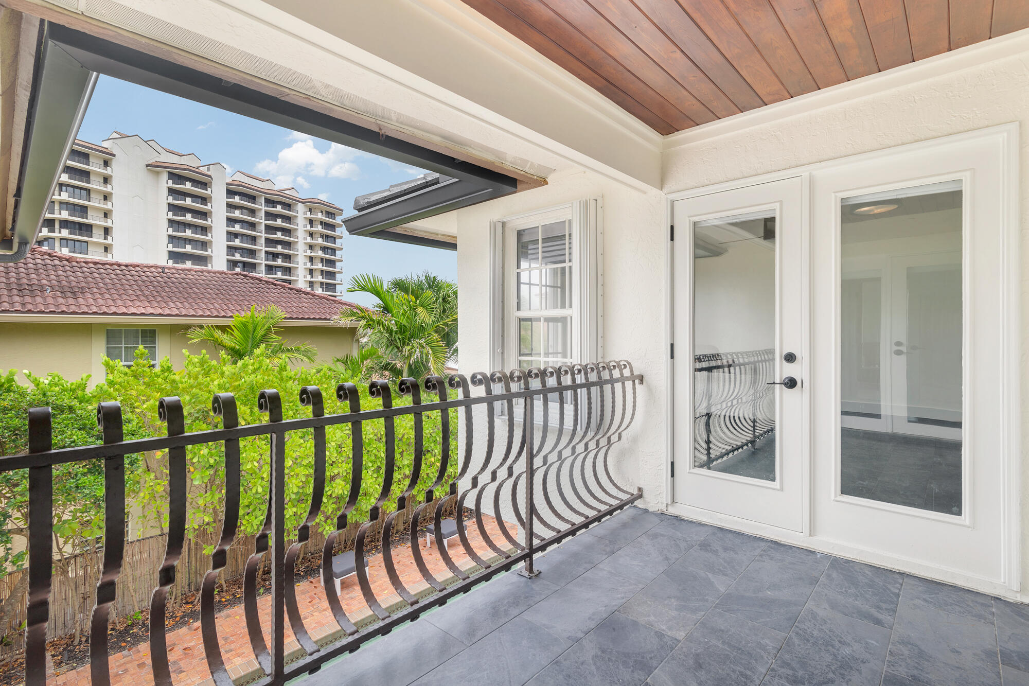 460 Surfside Lane Juno Beach, FL 33408 - Photo 25 of 51 a view of a balcony