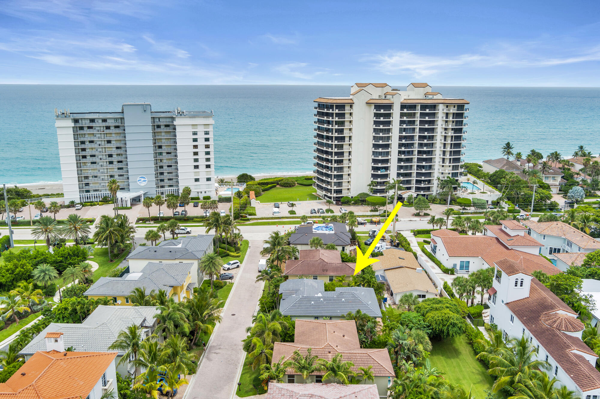460 Surfside Lane Juno Beach, FL 33408 - Photo 35 of 51 an aerial view of residential houses with outdoor space