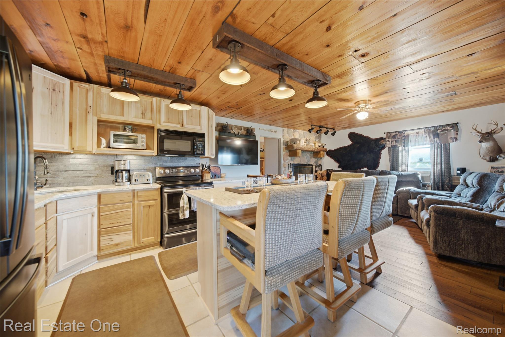 2643 North Gulliver Road Gulliver, MI 49840 - Photo 25 of 95 DSC07274.jpg