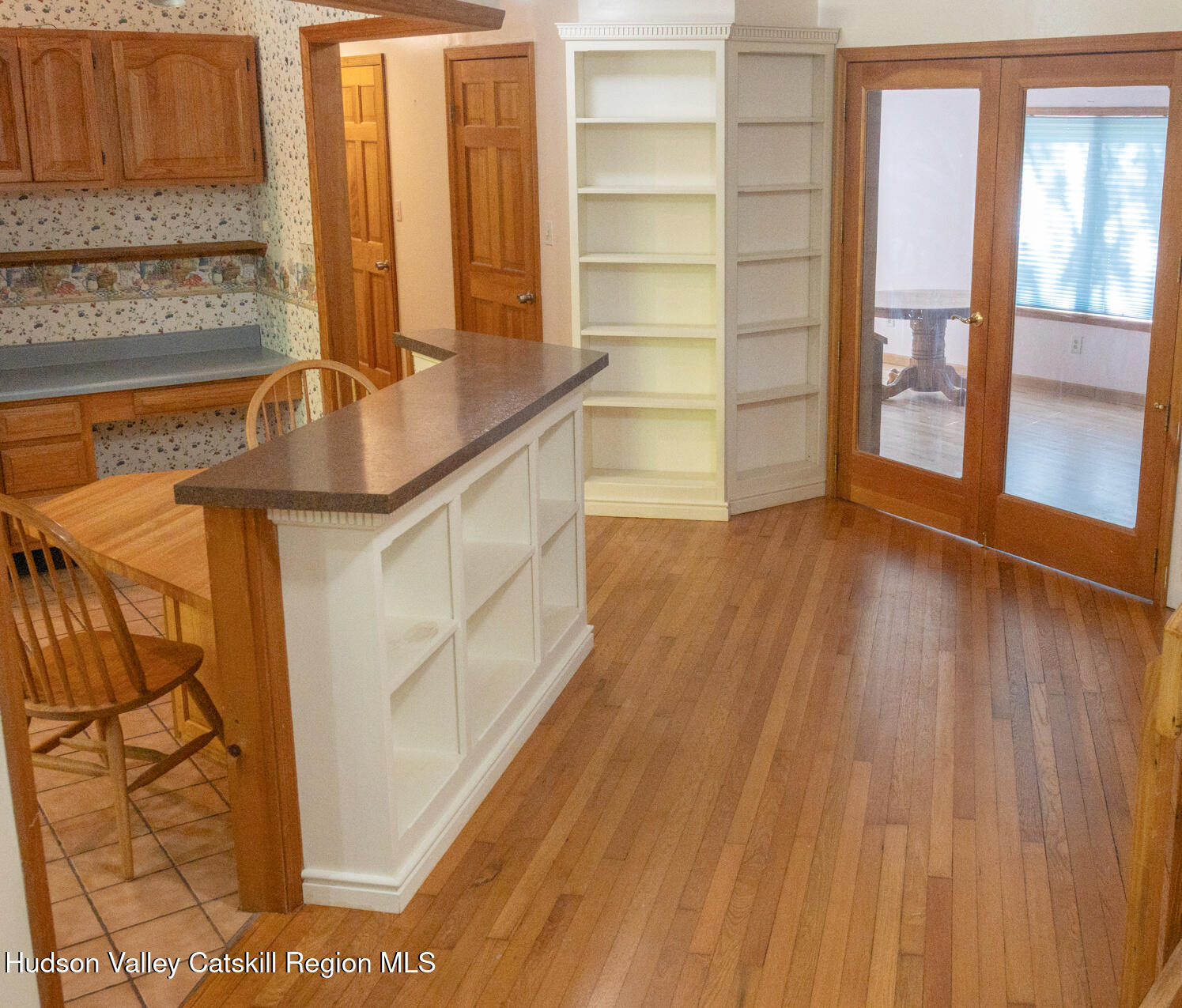 13 Waters Lane Stone Ridge, NY 12484 - Photo 8 of 31 13 Waters Kitchen table isle - Copy