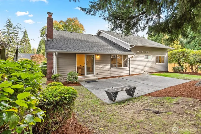 $2,075,000 | 2457 168th Place Northeast, Bellevue, WA 98008