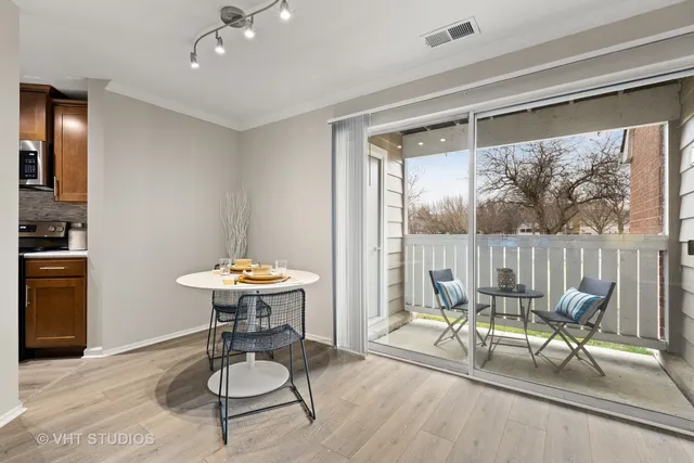 $1,867 | 1640 Buttonwood Circle, Unit 3121, Schaumburg, IL 60173