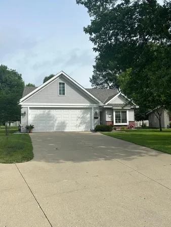 $315,000 | 2532 7th Avenue Southeast, Willmar, MN 56201