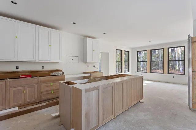 $2,200,000 | 2 Lindas Way, Old Orchard Beach, ME 04064