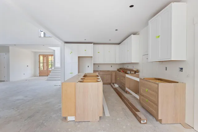 $2,200,000 | 2 Lindas Way, Old Orchard Beach, ME 04064