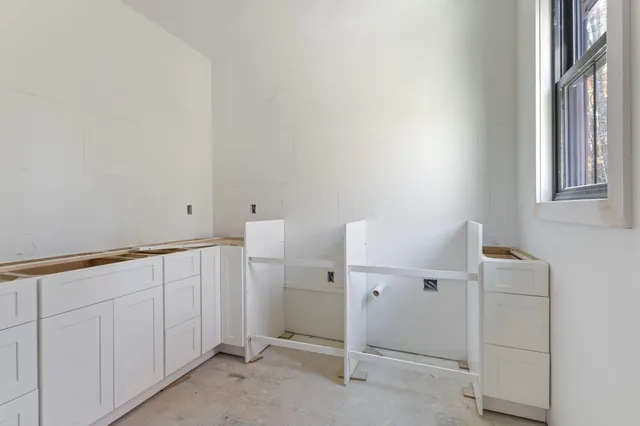 $2,200,000 | 2 Lindas Way, Old Orchard Beach, ME 04064