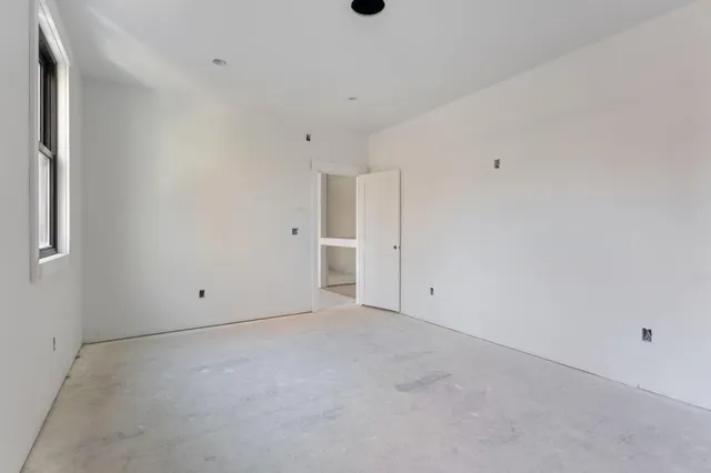 $2,200,000 | 2 Lindas Way, Old Orchard Beach, ME 04064