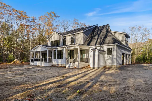$2,200,000 | 2 Lindas Way, Old Orchard Beach, ME 04064