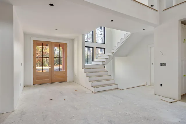 $2,200,000 | 2 Lindas Way, Old Orchard Beach, ME 04064