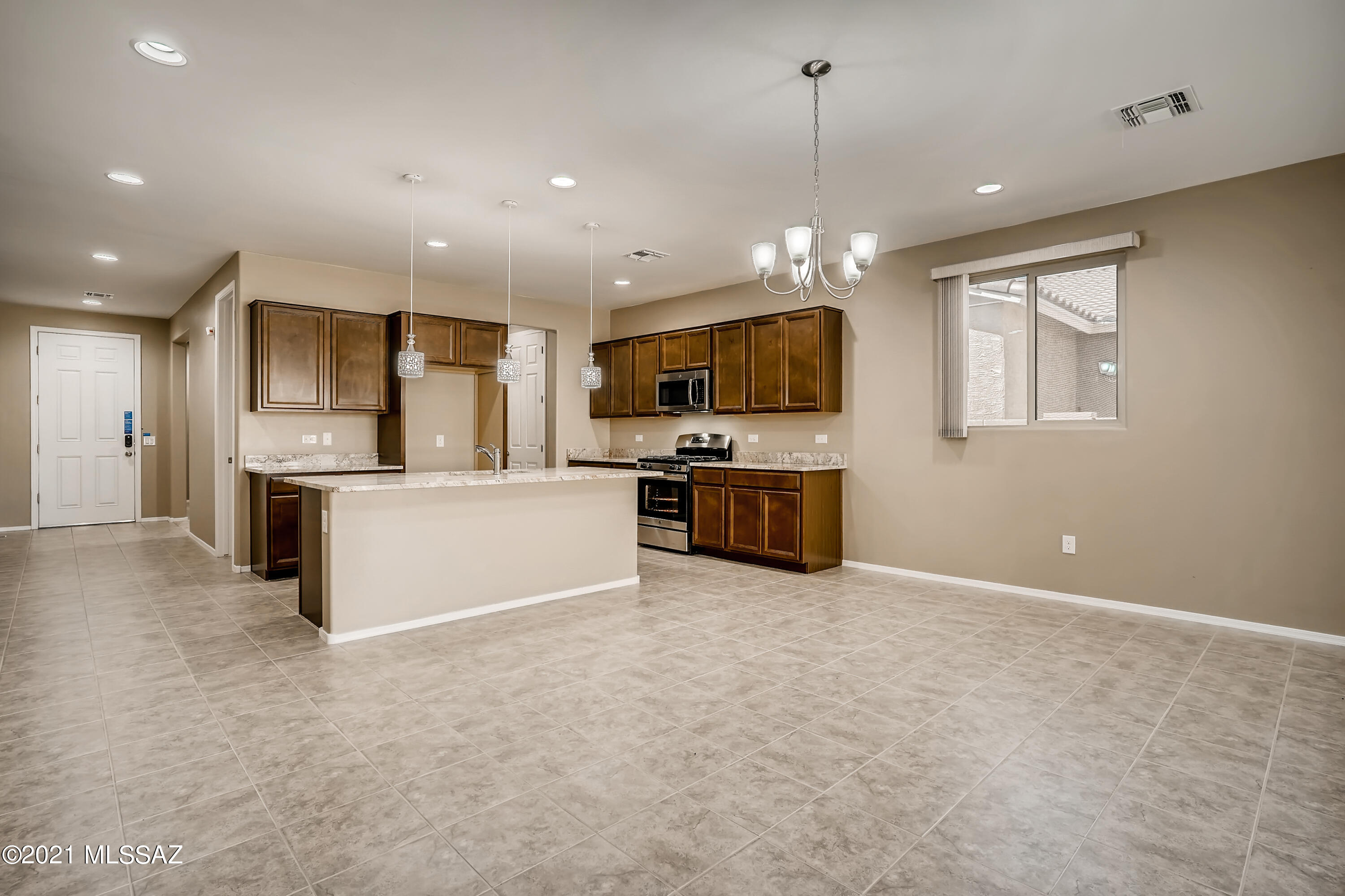 11405 East Rincon Range Drive Tucson, AZ 85747 - Photo 6 of 33