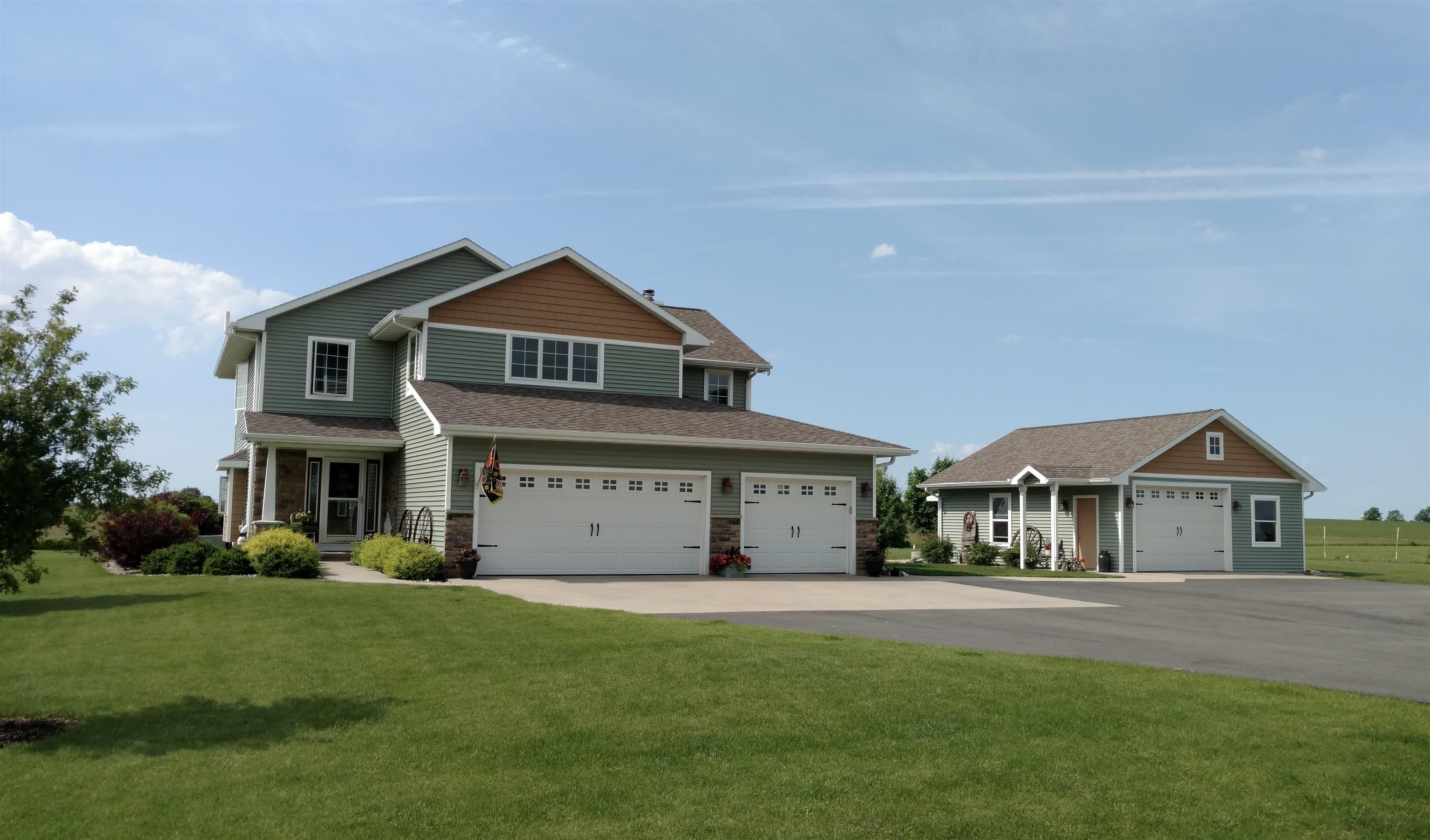 3765 Maxwell Road Oshkosh, WI 54904 - Photo 1 of 1