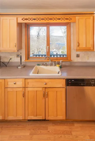 $499,000 | 135 East Shore Road, Greenwood Lake, NY 10925