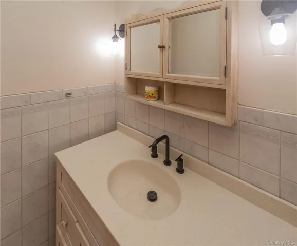 $499,000 | 135 East Shore Road, Greenwood Lake, NY 10925