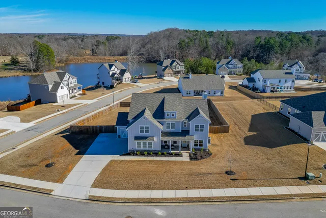 $612,900 | 1324 Honeysuckle Lane, Hoschton, GA 30548