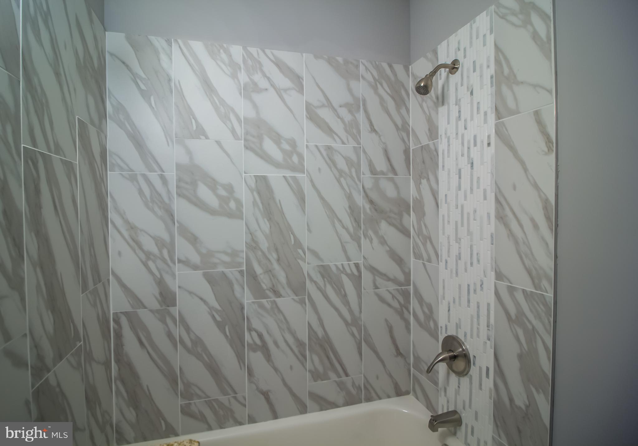 6500 Maplewood Road Baltimore, MD 21212 - Photo 24 of 30 Upper Guest Bath