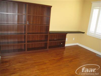 9218 Center Road Fenton, MI 48430 - Photo 26 of 28 20282499-25.JPG