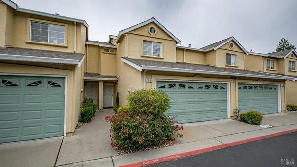 $420,000 | 106 Roseburg Way, Fairfield, CA 94534