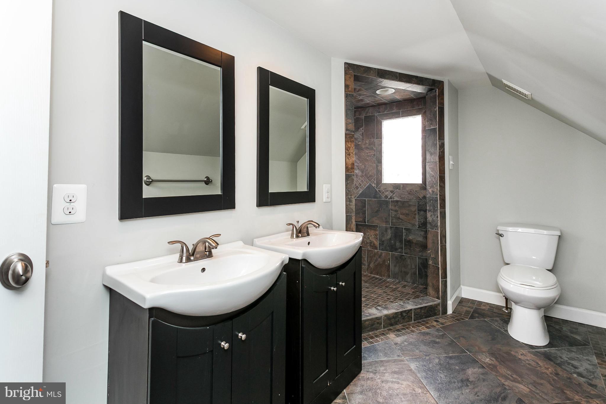 7816 Highpoint Road Baltimore, MD 21234 - Photo 19 of 29 Bath (Master)