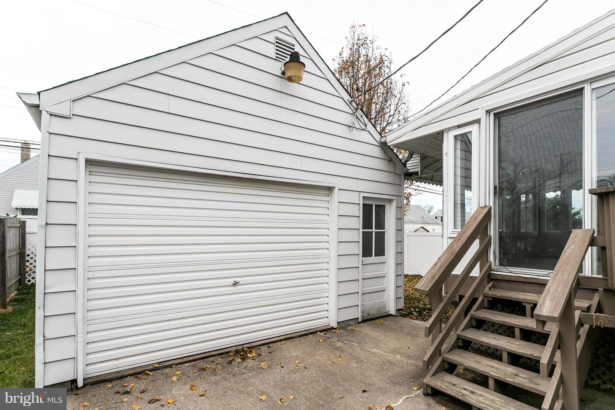 7816 Highpoint Road Baltimore, MD 21234 - Photo 27 of 29 Exterior (Rear)