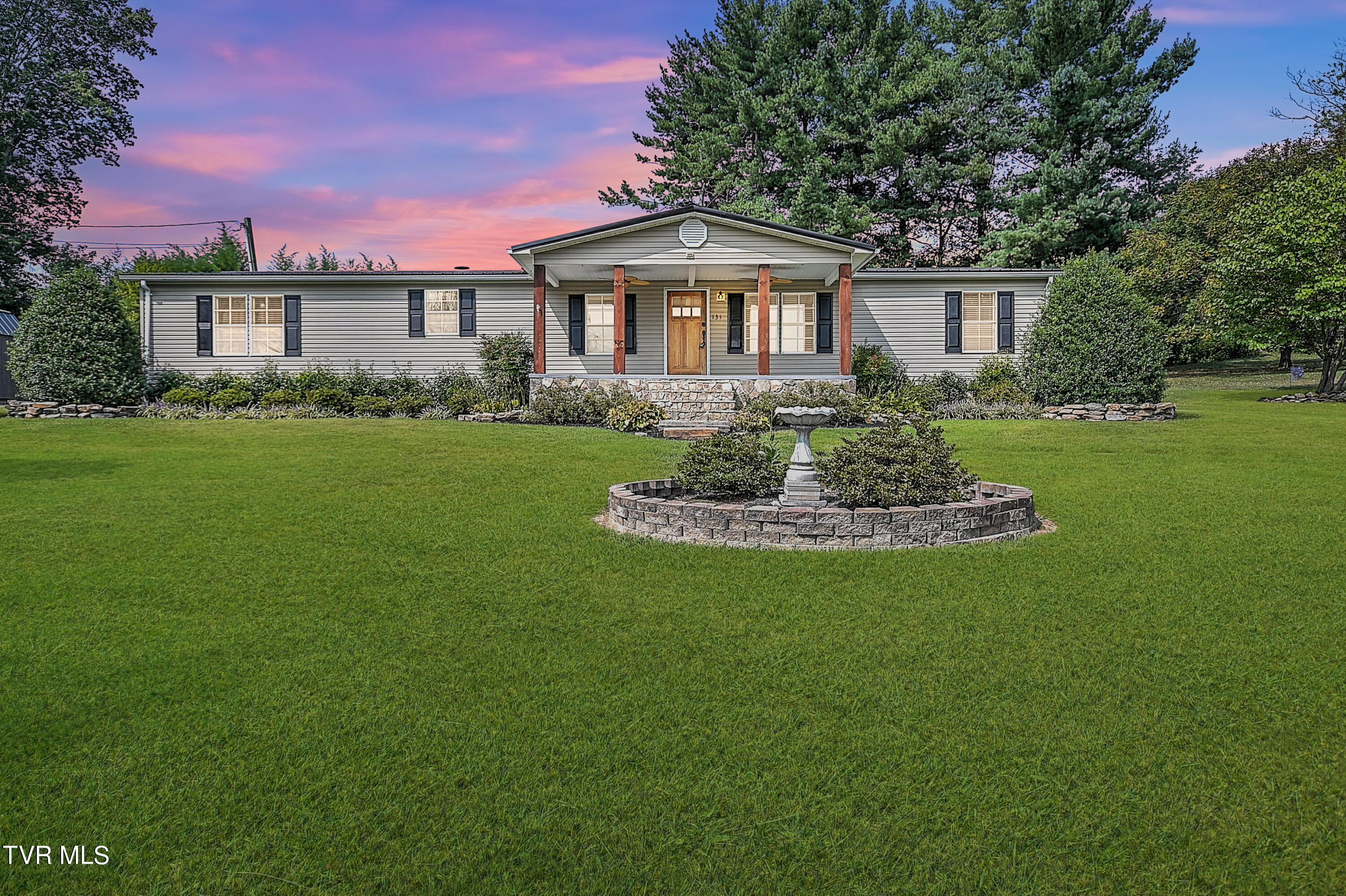131 Fairridge Road Johnson City, TN 37604 - Photo 1 of 44 DSC_5999_6000_6001_6002_6003_6004_6005