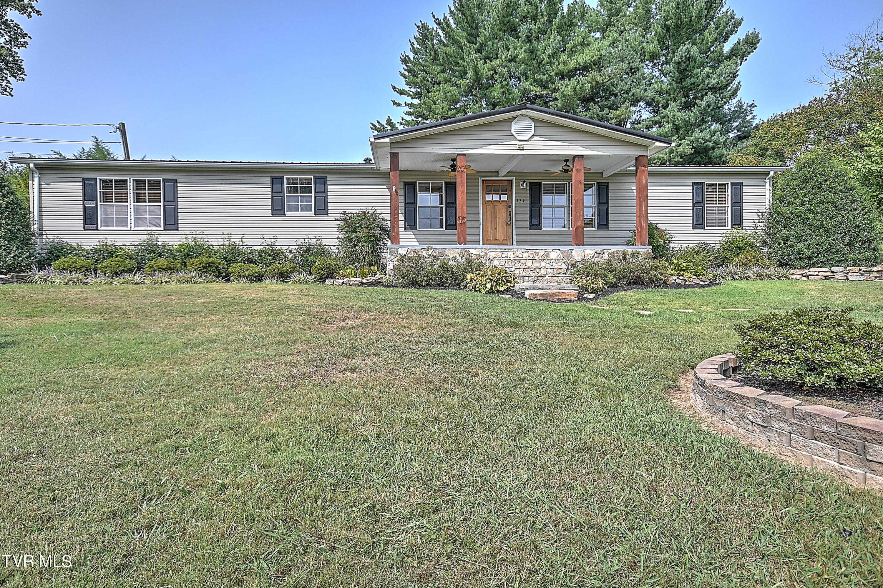 131 Fairridge Road Johnson City, TN 37604 - Photo 3 of 44 131 Fairridge CP-4