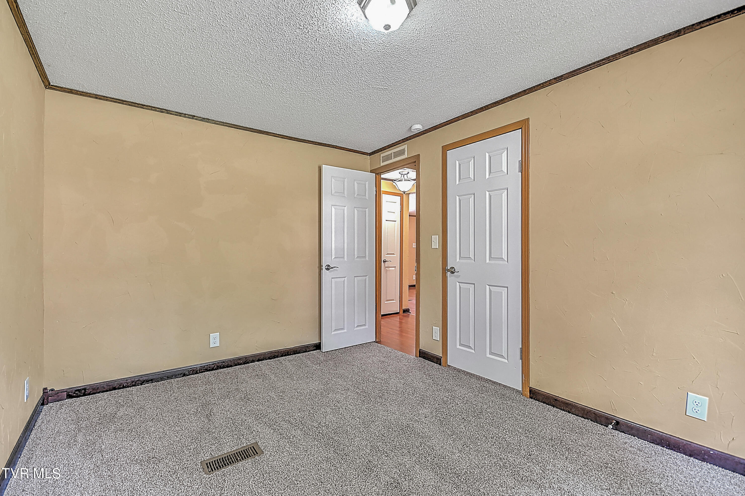 131 Fairridge Road Johnson City, TN 37604 - Photo 34 of 44 131 Fairridge CP-35