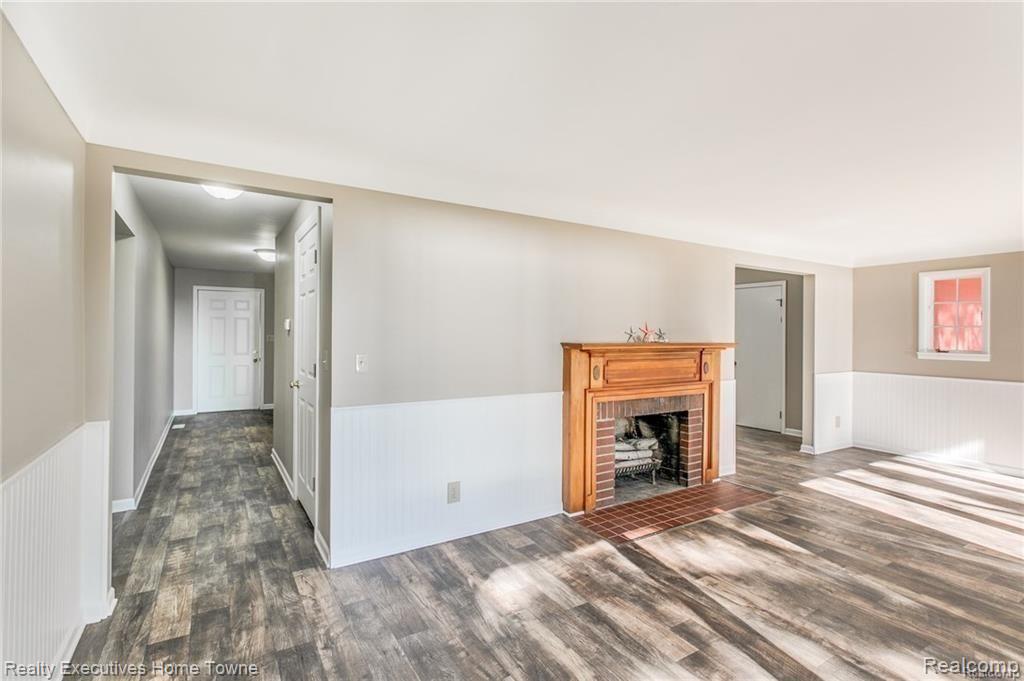 7150 Lakeshore Road Palms, MI 48465 - Photo 11 of 31